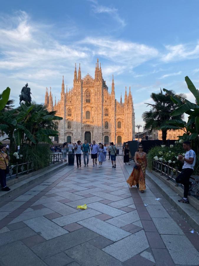 Torino 64 - Duomo City Center Luxury Apartment Perfect X2! Milan Bagian luar foto
